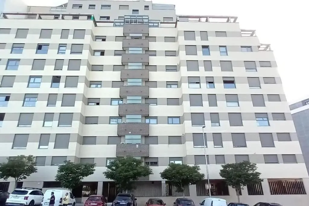 Valdebebas Con Garaje Gimnasio Y Piscina Apartment Madrid