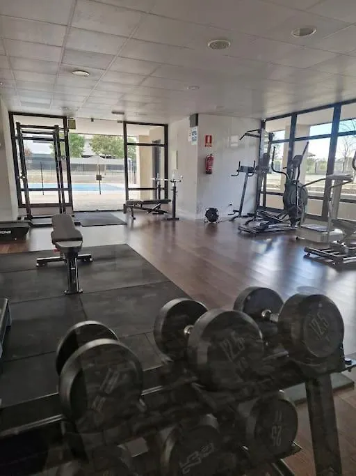 Apartamento Valdebebas Con Garaje Gimnasio Y Piscina Madrid