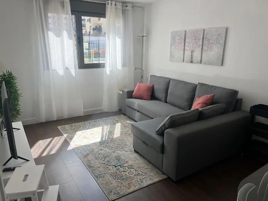 Valdebebas Con Garaje Gimnasio Y Piscina Apartment Madrid