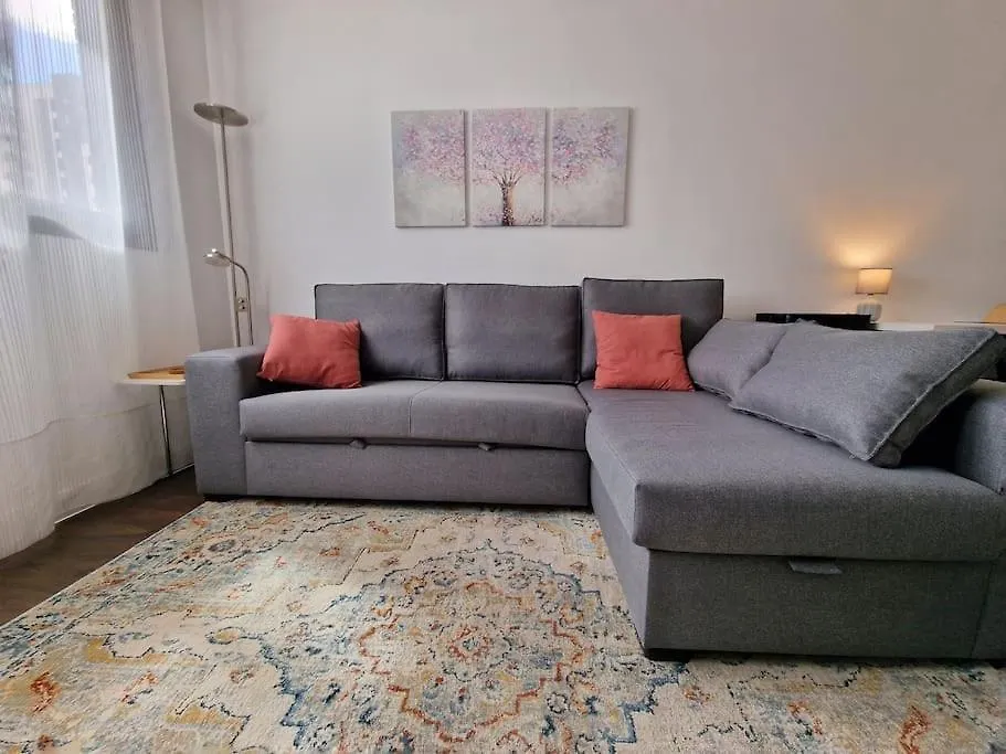 Apartamento Valdebebas Con Garaje Gimnasio Y Piscina Madrid