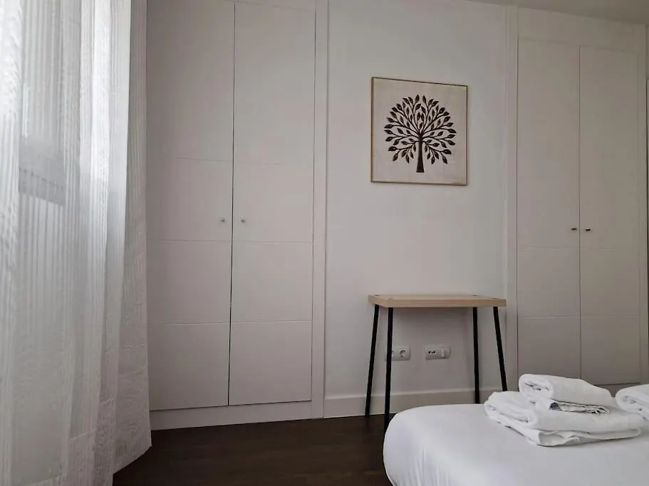 Apartamento Valdebebas Con Garaje Gimnasio Y Piscina Madrid